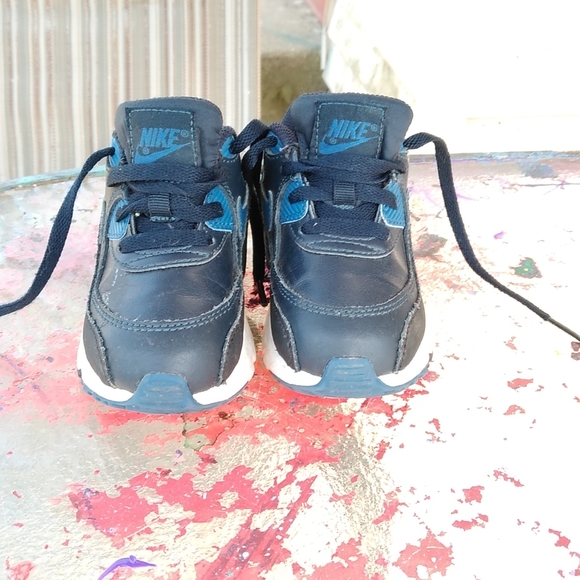 Sold! Nike air max toddler 7c - Picture 4 of 7